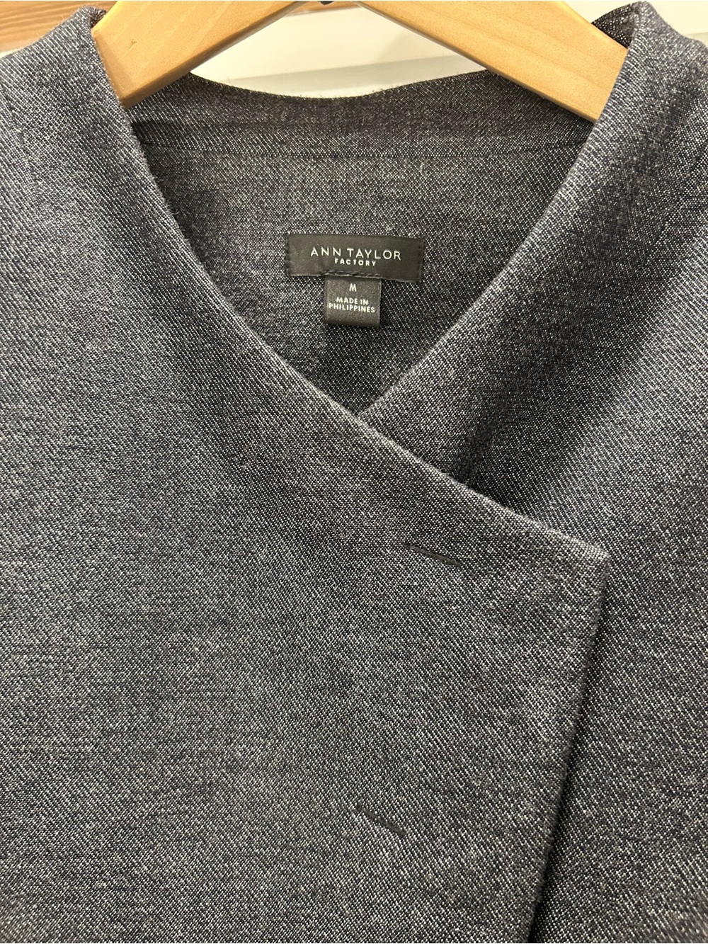 Cropped Open-Front Blazer - Picture 3 of 5